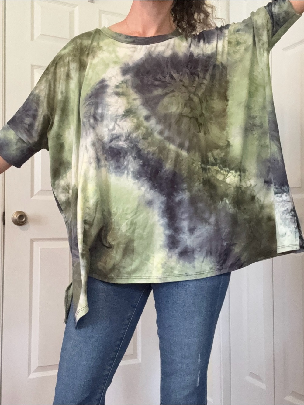 Oversized Tie-Dye Women’s Top in Olive & Charcoal